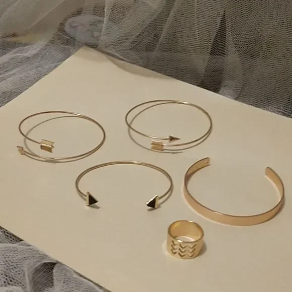 Bracelets & Ring Set! - Picture 8 of 8